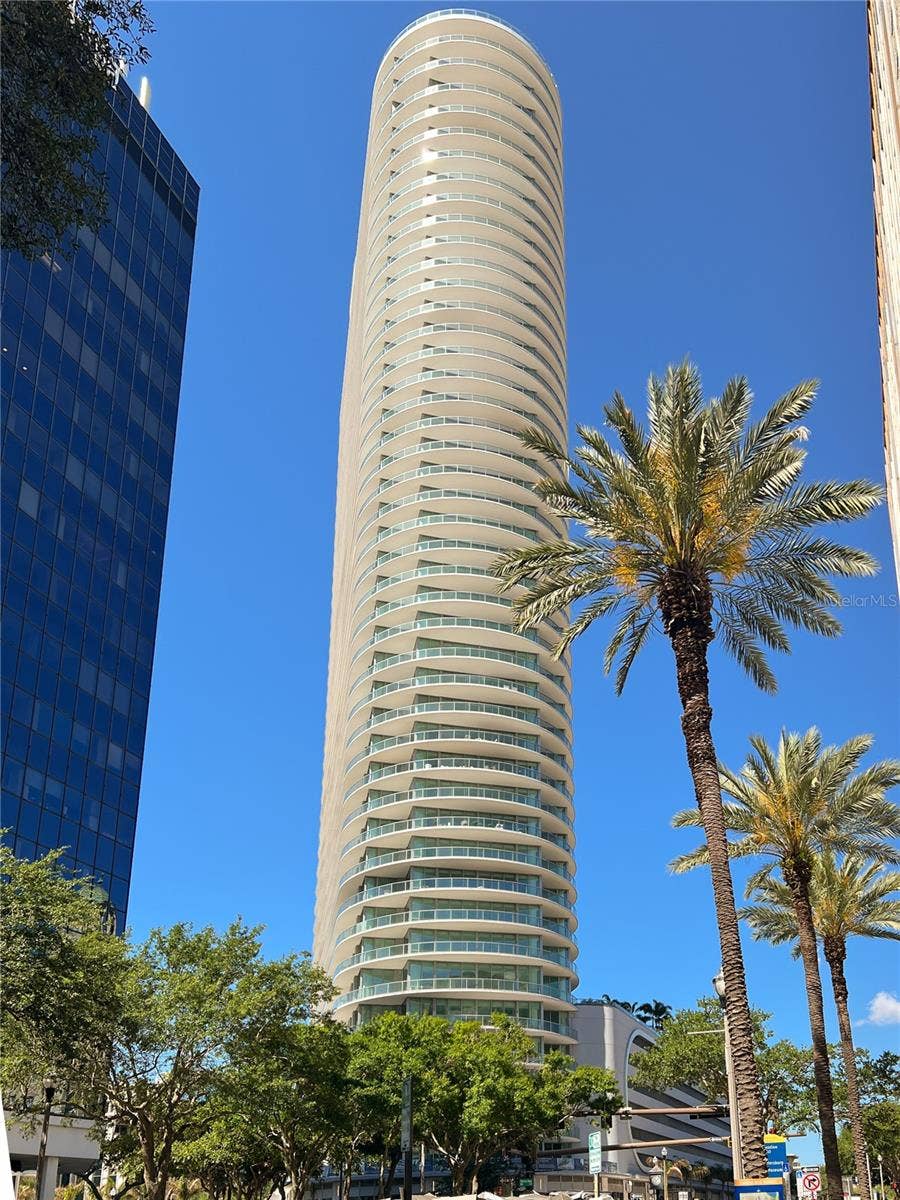 400 CENTRAL AVENUE, #1806, St Petersburg, FL 33701 400 CENTRAL AVENUE, #1806, St Petersburg, FL 33701