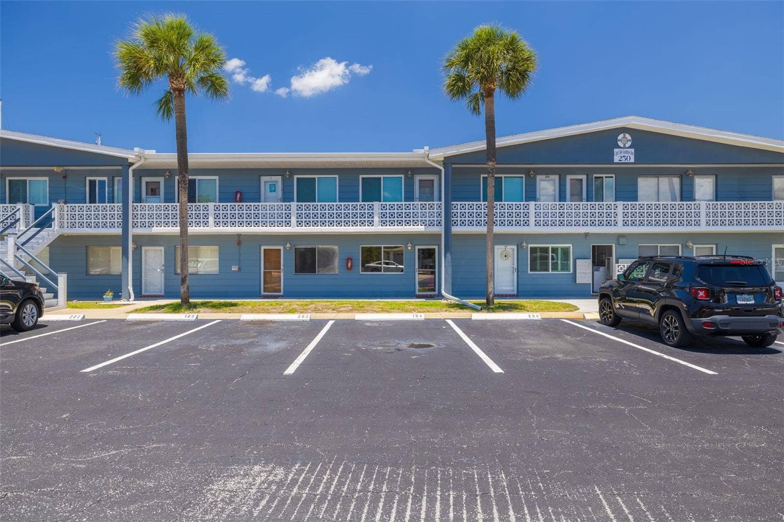 250 126TH AVENUE, #104, Treasure Island, FL 33706