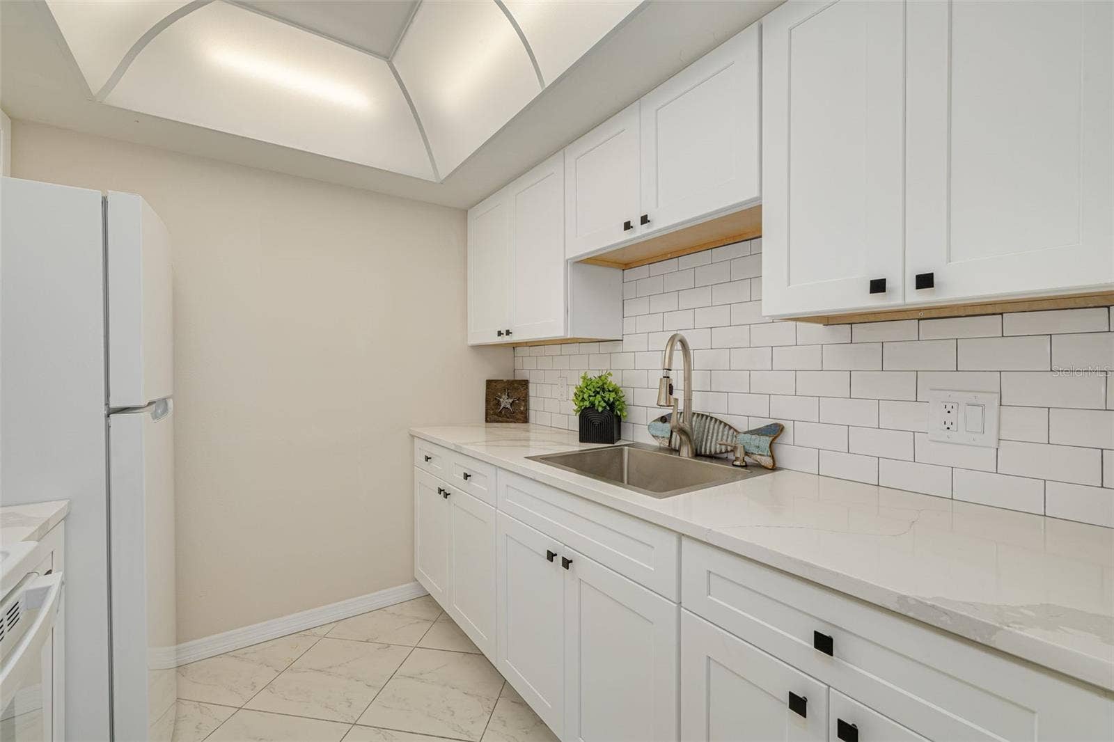 250 126TH AVENUE, #104, Treasure Island, FL 33706