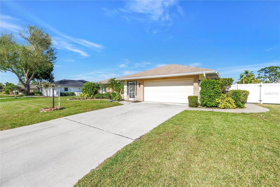 Property photo for 5771 TIMBERLAKE, Sarasota, FL