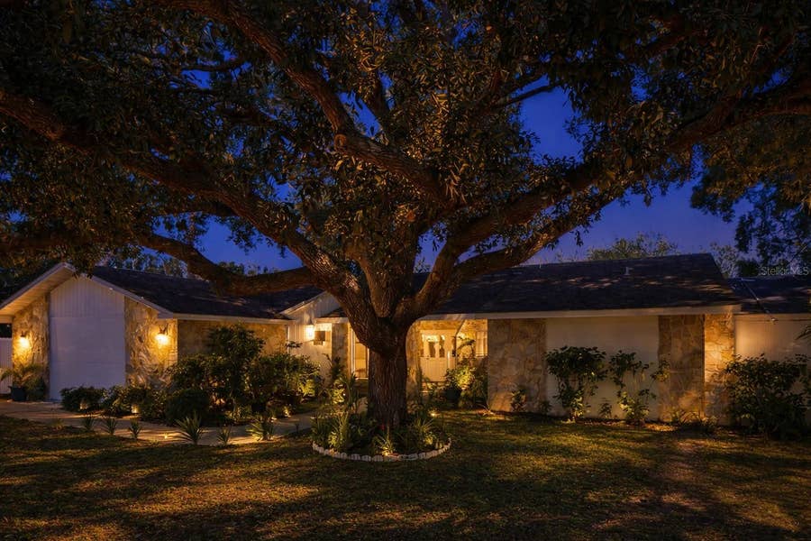 Property photo for 1307 NORMANDY CIRCLE, Palm Harbor, FL