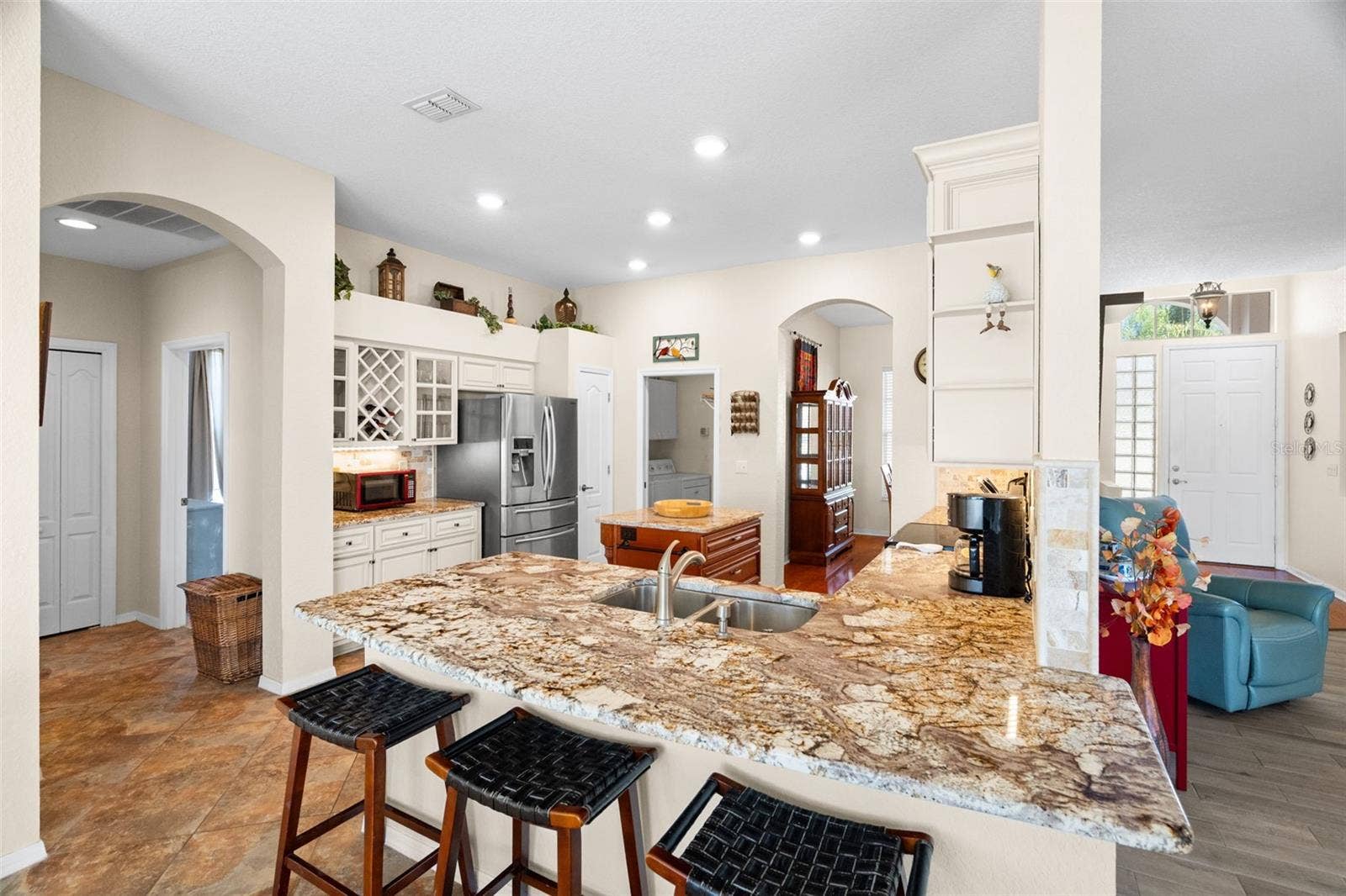 1134 SIGNATURE DRIVE, Sun City Center, FL 33573 Kitchen