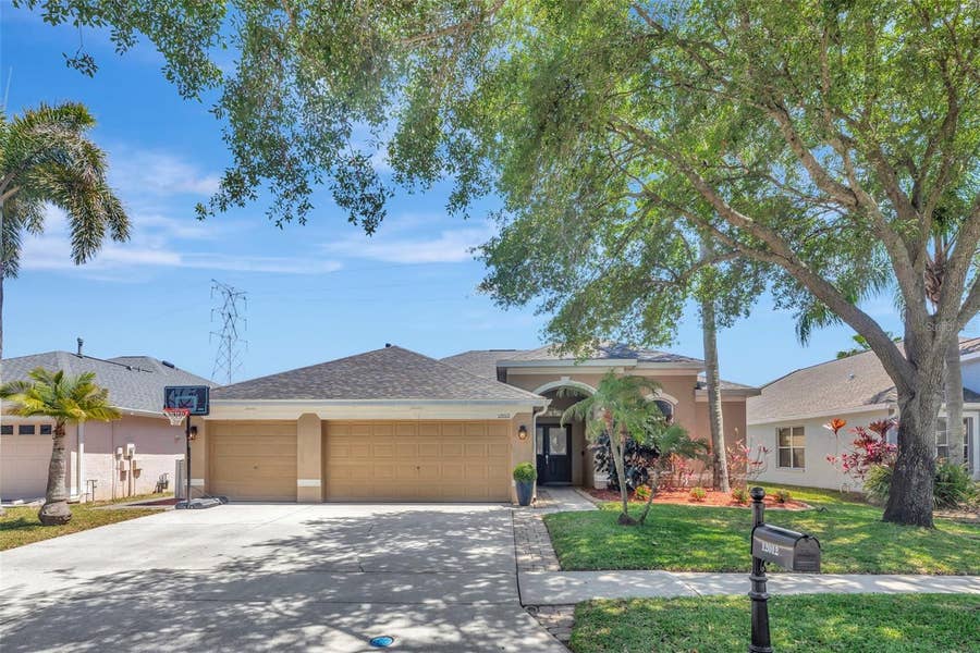 Property photo for 12012 NORTHUMBERLAND DRIVE, Tampa, FL