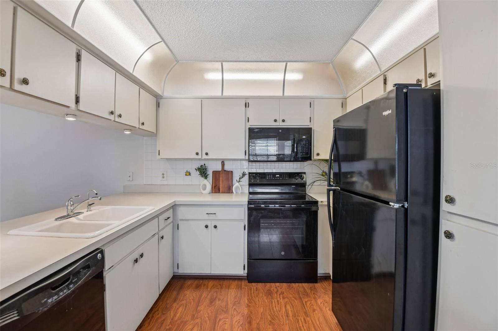 7713 HILLSIDE COURT, #204, Hudson, FL 34667 7713 HILLSIDE COURT, #204, Hudson, FL 34667