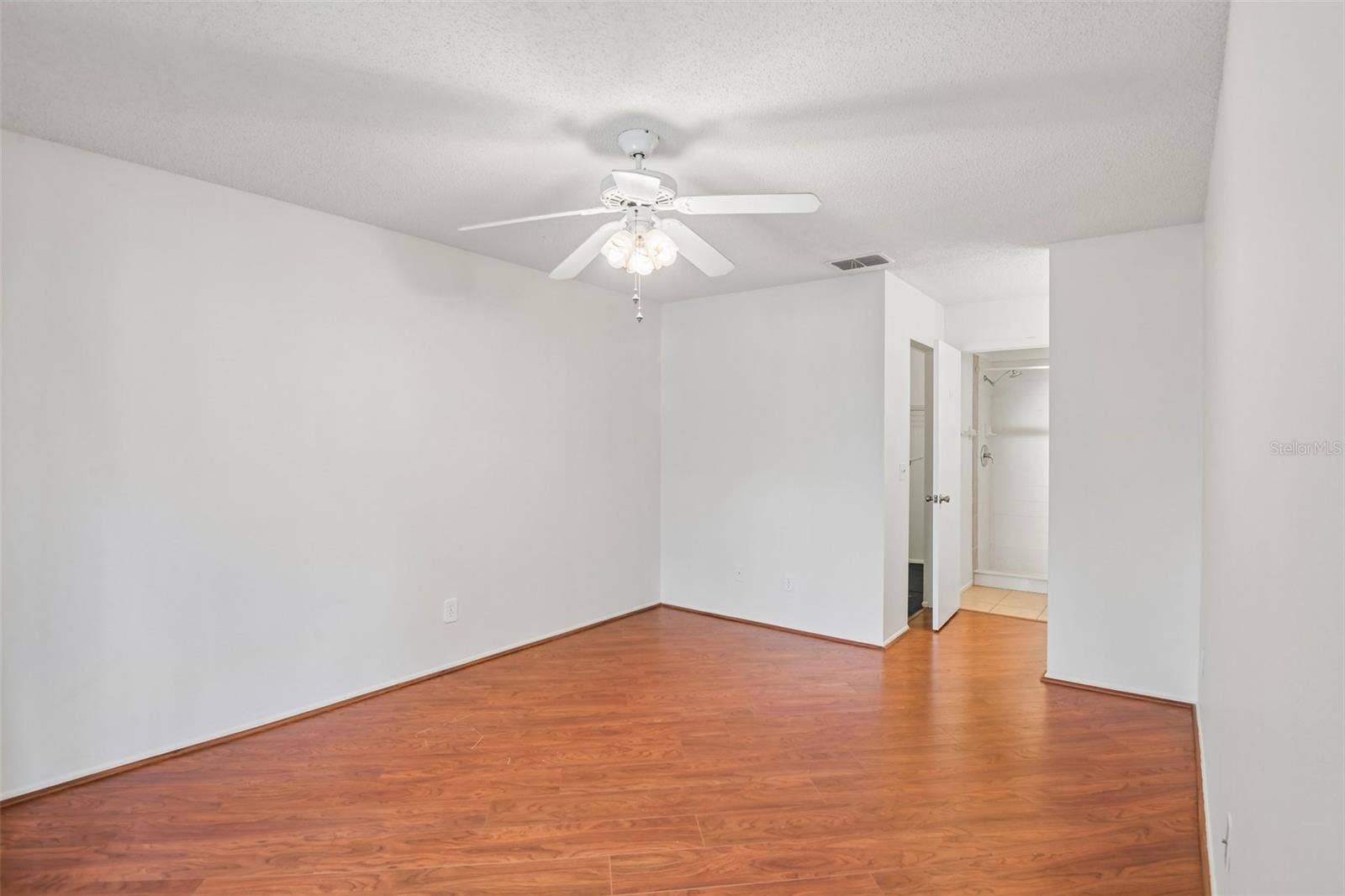 7713 HILLSIDE COURT, #204, Hudson, FL 34667 7713 HILLSIDE COURT, #204, Hudson, FL 34667