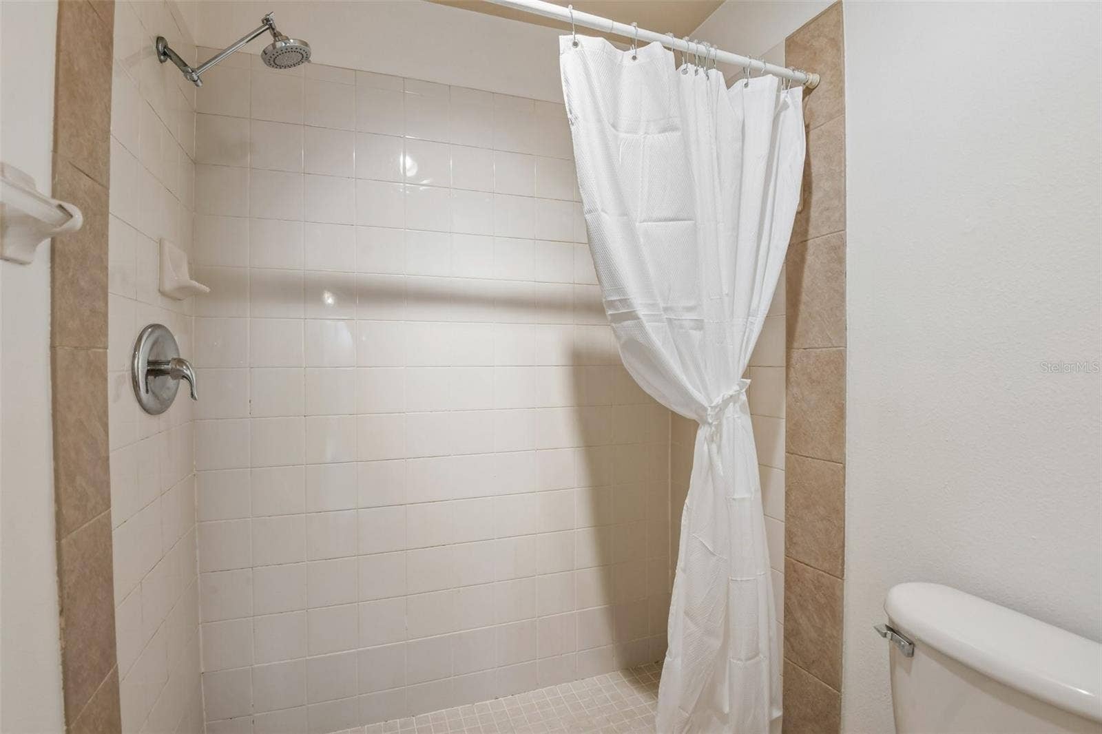 7713 HILLSIDE COURT, #204, Hudson, FL 34667 7713 HILLSIDE COURT, #204, Hudson, FL 34667