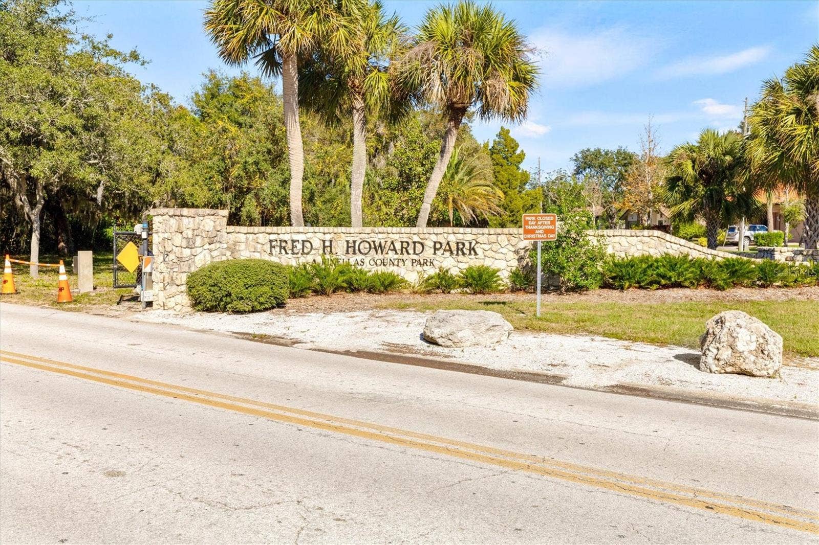 721 BAYSHORE DRIVE, Tarpon Springs, FL 34689 721 BAYSHORE DRIVE, Tarpon Springs, FL 34689