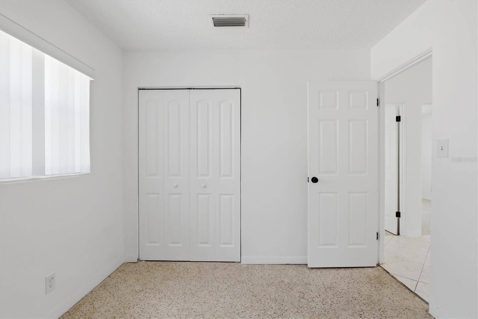 721 BAYSHORE DRIVE, Tarpon Springs, FL 34689 721 BAYSHORE DRIVE, Tarpon Springs, FL 34689
