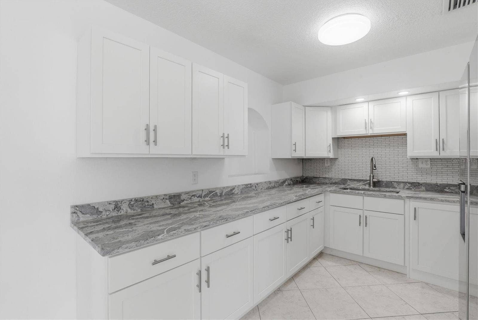 721 BAYSHORE DRIVE, Tarpon Springs, FL 34689 721 BAYSHORE DRIVE, Tarpon Springs, FL 34689