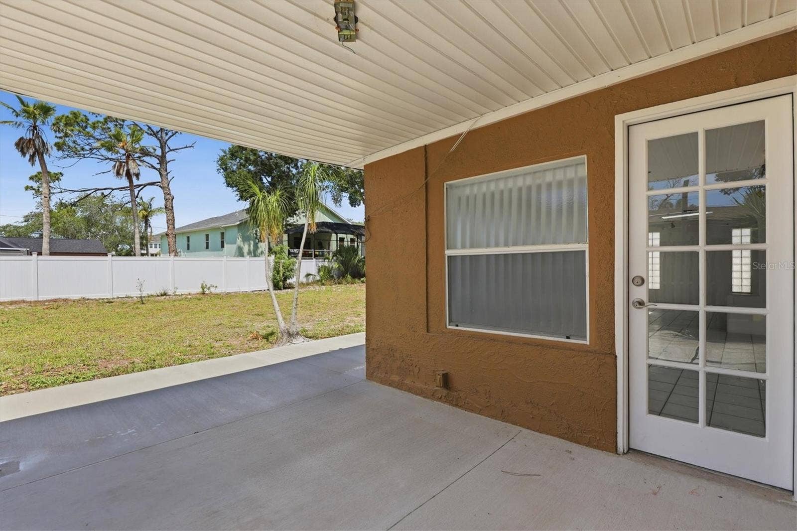 721 BAYSHORE DRIVE, Tarpon Springs, FL 34689 721 BAYSHORE DRIVE, Tarpon Springs, FL 34689