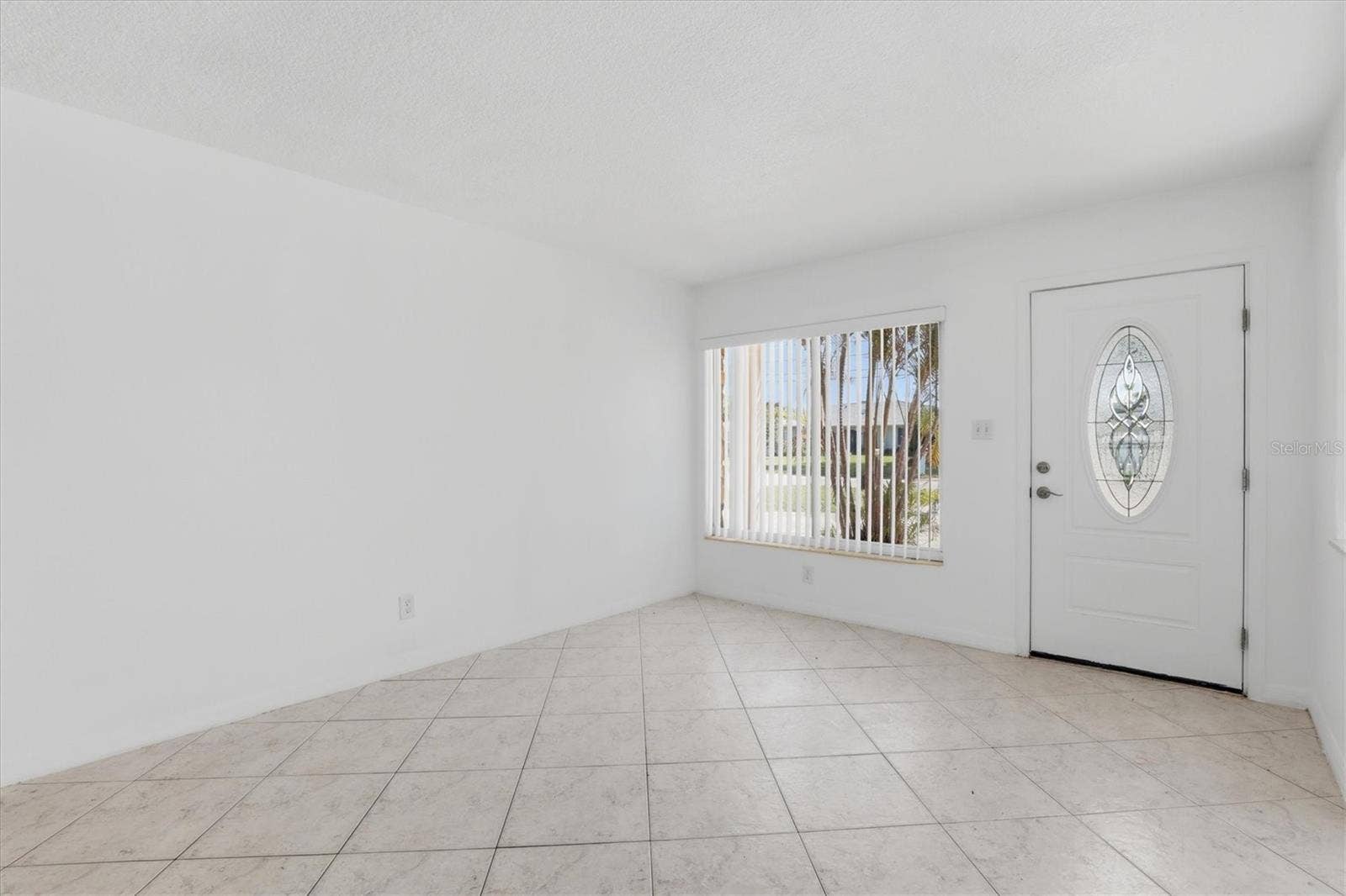 721 BAYSHORE DRIVE, Tarpon Springs, FL 34689 721 BAYSHORE DRIVE, Tarpon Springs, FL 34689