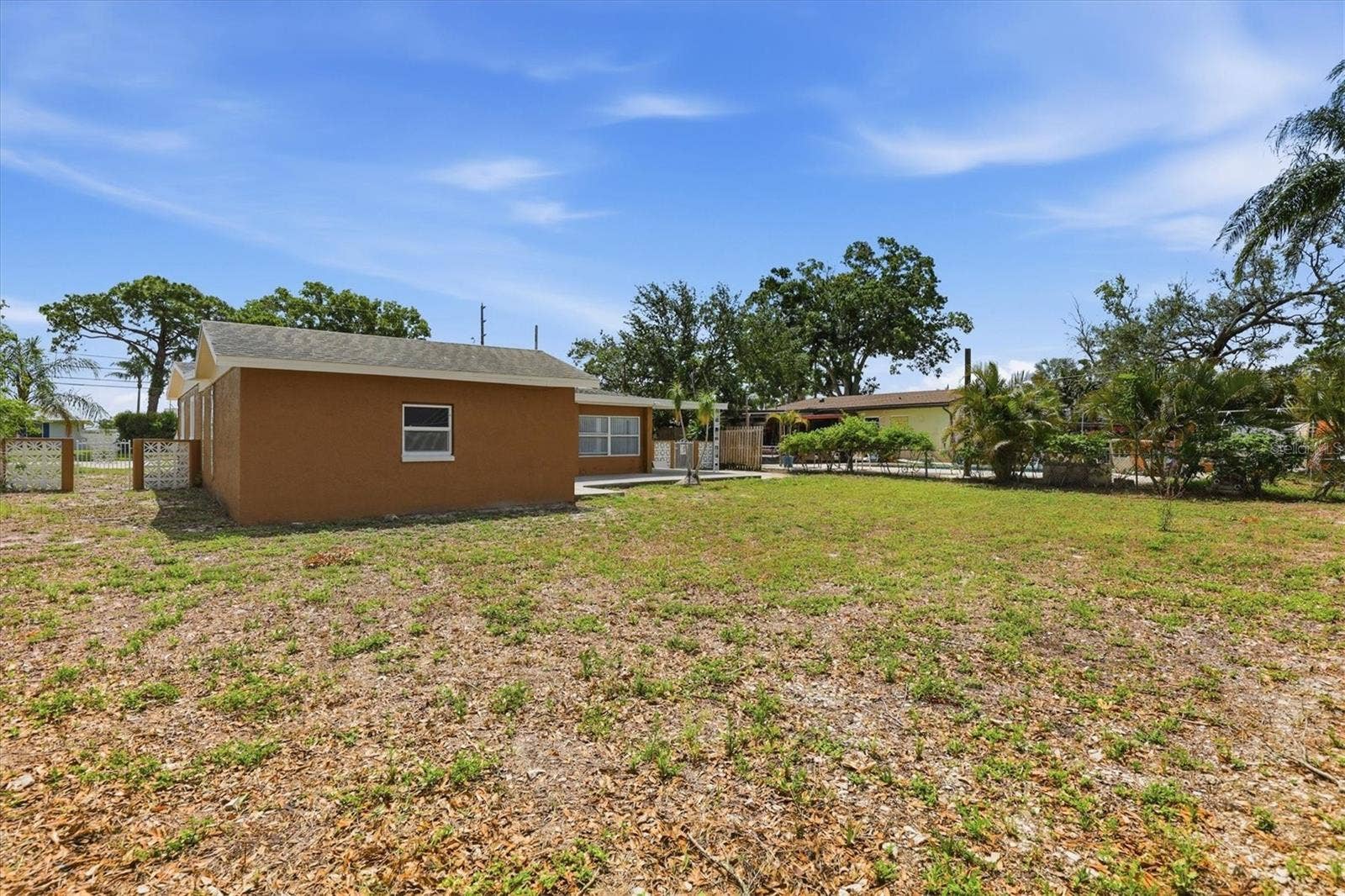 721 BAYSHORE DRIVE, Tarpon Springs, FL 34689 721 BAYSHORE DRIVE, Tarpon Springs, FL 34689