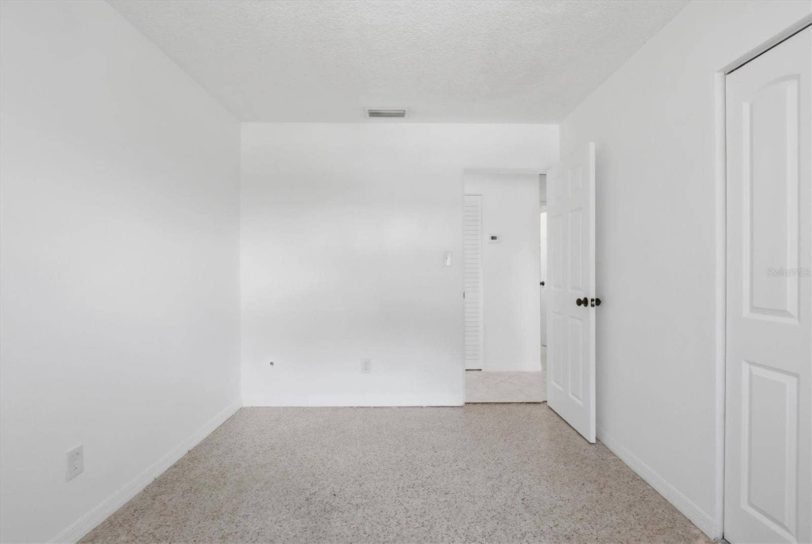 721 BAYSHORE DRIVE, Tarpon Springs, FL 34689 721 BAYSHORE DRIVE, Tarpon Springs, FL 34689