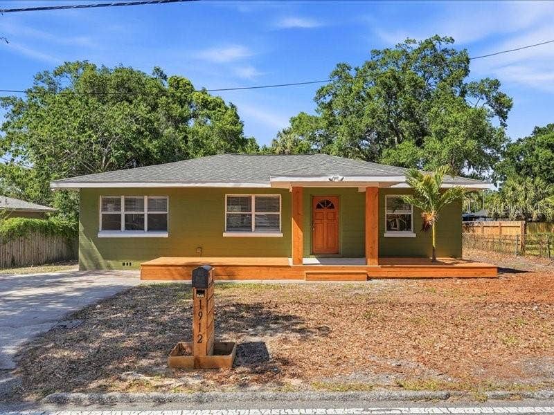 Property photo for 1912 E HANNA AVENUE, Tampa, FL