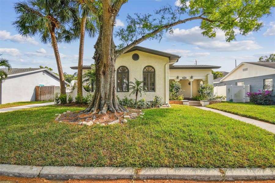 Property photo for 3120 S JULIA CIRCLE, Tampa, FL