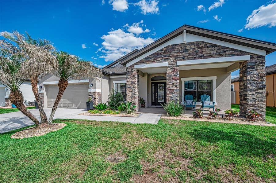 Property photo for 8449 BLUEVINE SKY DRIVE, Land O Lakes, FL