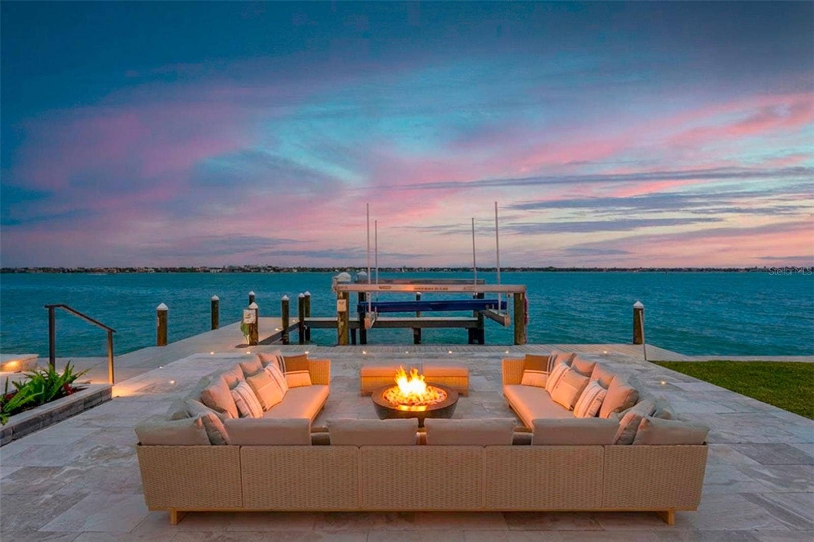 487 MEADOW LARK DR, Sarasota, FL 34236 487 MEADOW LARK DR, Sarasota, FL 34236