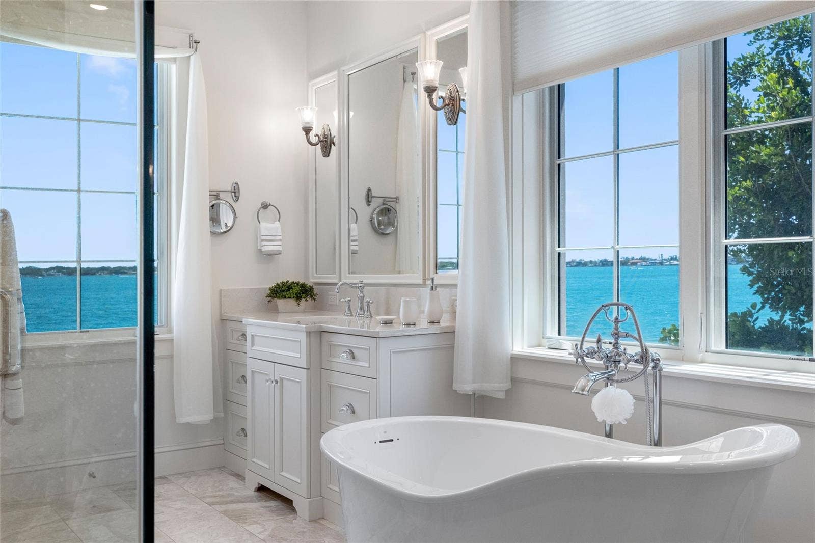 487 MEADOW LARK DR, Sarasota, FL 34236 487 MEADOW LARK DR, Sarasota, FL 34236