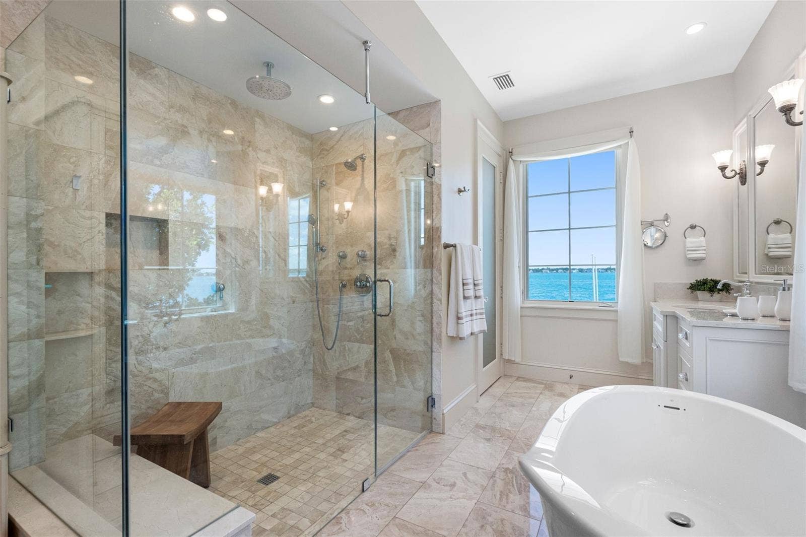 487 MEADOW LARK DR, Sarasota, FL 34236 487 MEADOW LARK DR, Sarasota, FL 34236