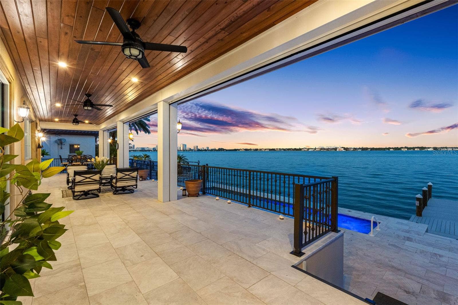 487 MEADOW LARK DR, Sarasota, FL 34236 487 MEADOW LARK DR, Sarasota, FL 34236