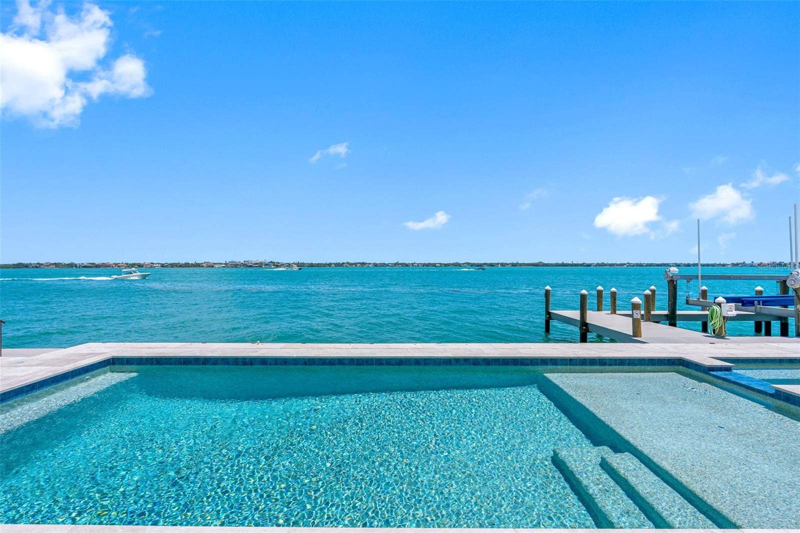 487 MEADOW LARK DR, Sarasota, FL 34236 487 MEADOW LARK DR, Sarasota, FL 34236