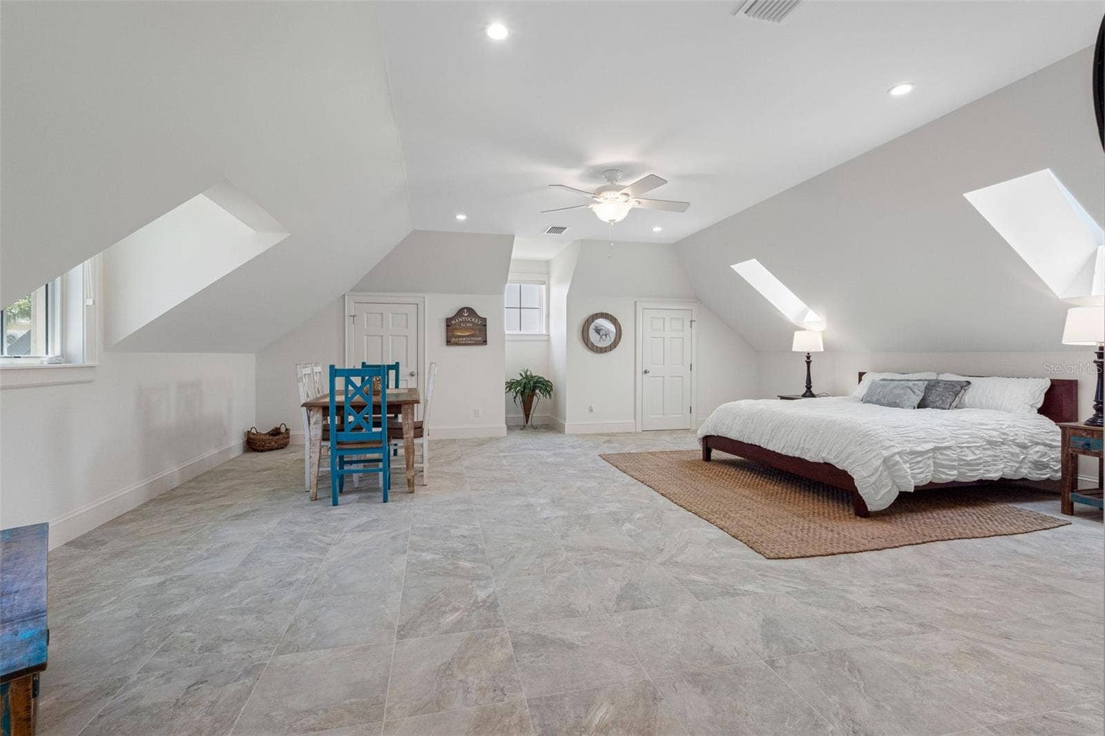 487 MEADOW LARK DR, Sarasota, FL 34236 487 MEADOW LARK DR, Sarasota, FL 34236