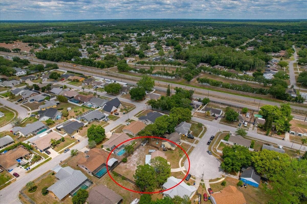 8913 WOOD LAKE COURT, New Port Richey, FL 34653 QUICK COMMUTE TO HWY 54 & LITTLE ROAD!