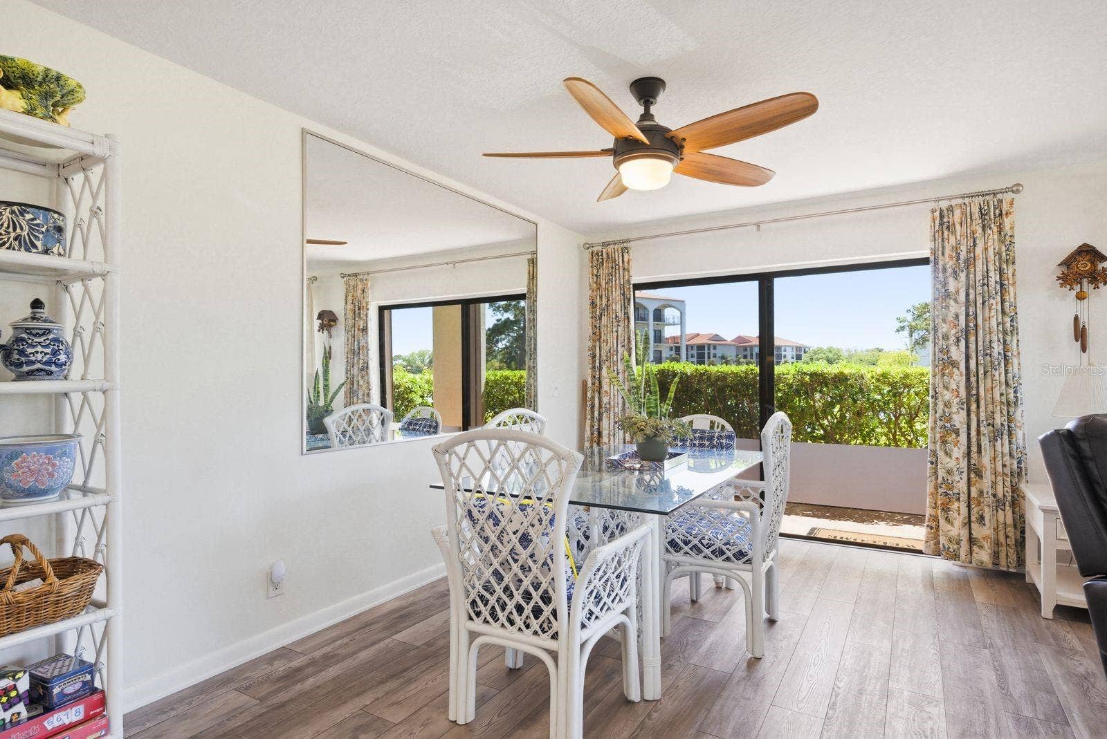 Spacious Dining Room