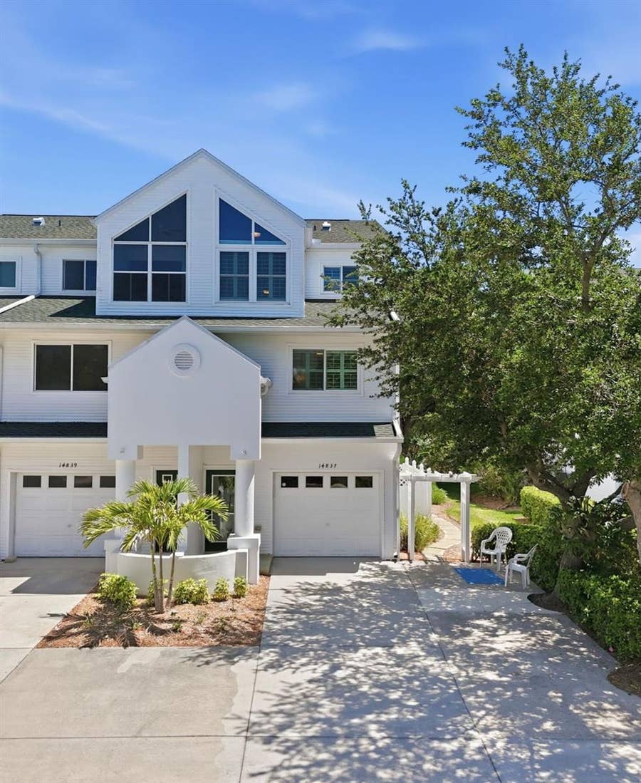 Property photo for 14837 SEMINOLE TRAIL, Seminole, FL
