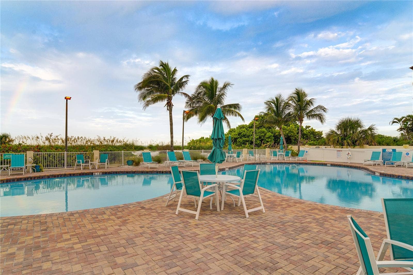 12000 GULF BOULEVARD, #603N, Treasure Island, FL 33706 Resort style pool