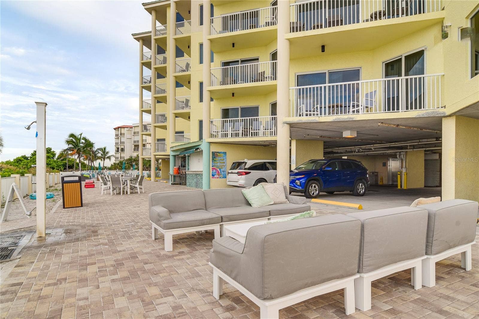 12000 GULF BOULEVARD, #603N, Treasure Island, FL 33706 Gathering area