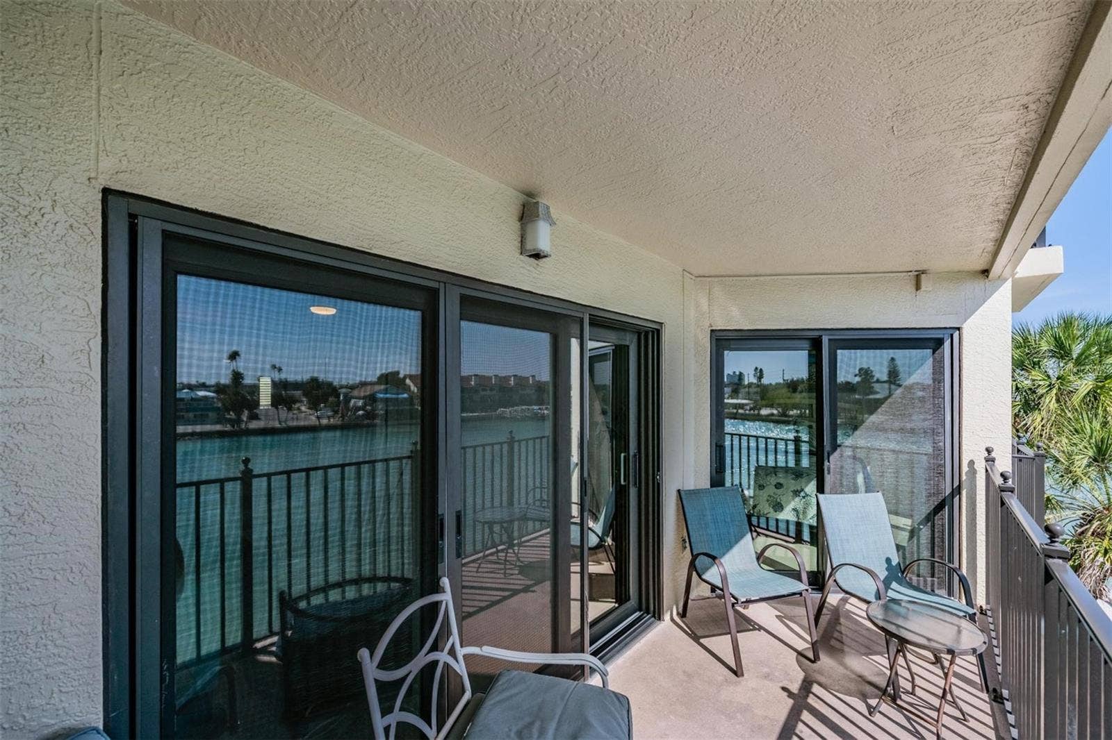 7435 BAYSHORE DRIVE, #303, Treasure Island, FL 33706 7435 BAYSHORE DRIVE, #303, Treasure Island, FL 33706