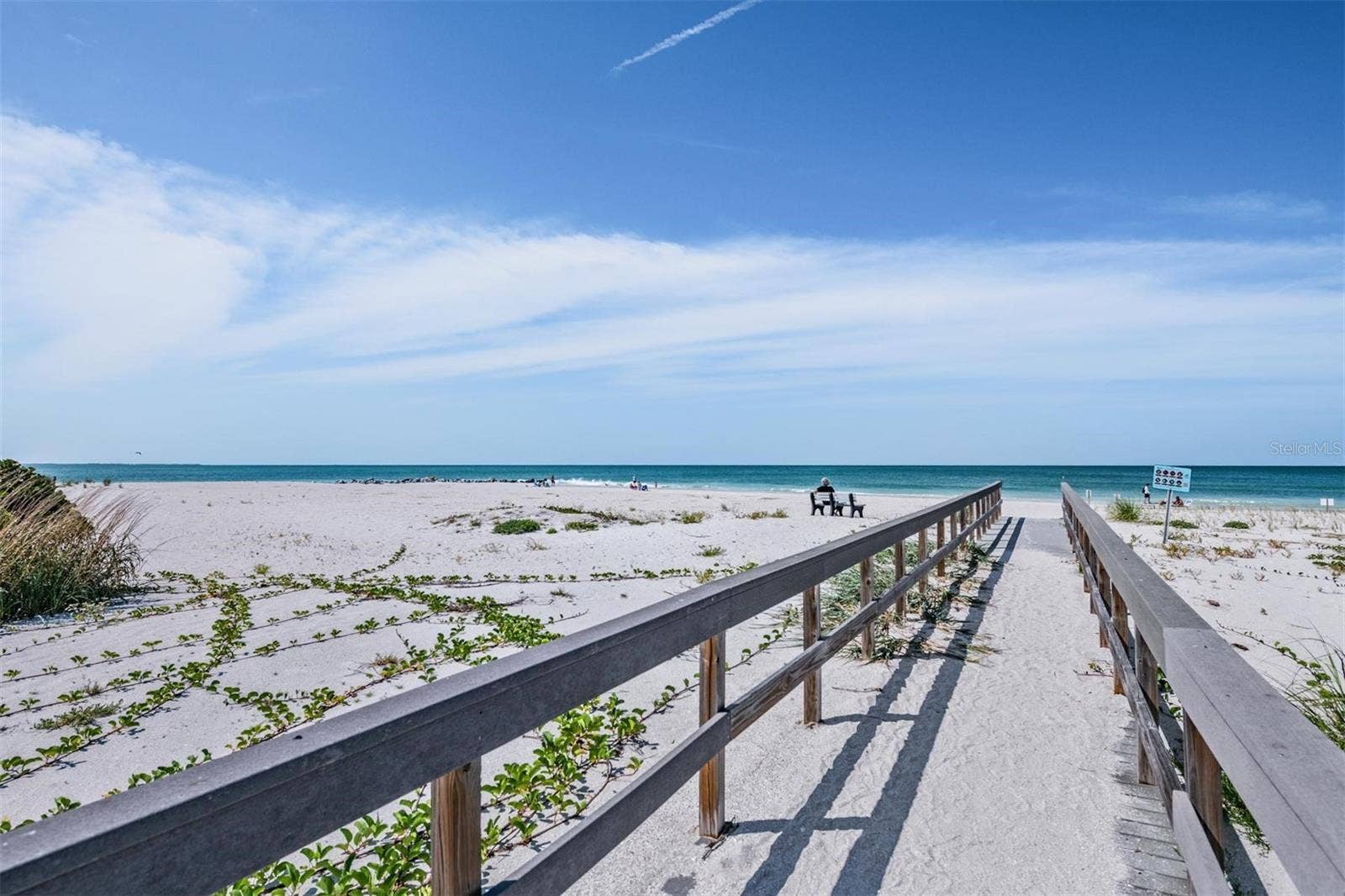 7435 BAYSHORE DRIVE, #303, Treasure Island, FL 33706 7435 BAYSHORE DRIVE, #303, Treasure Island, FL 33706