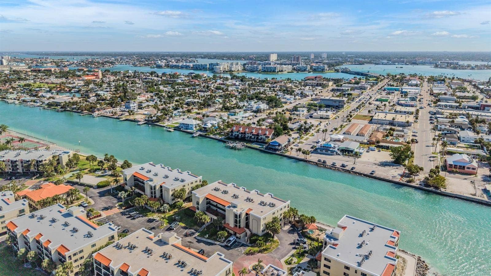 7435 BAYSHORE DRIVE, #303, Treasure Island, FL 33706 7435 BAYSHORE DRIVE, #303, Treasure Island, FL 33706