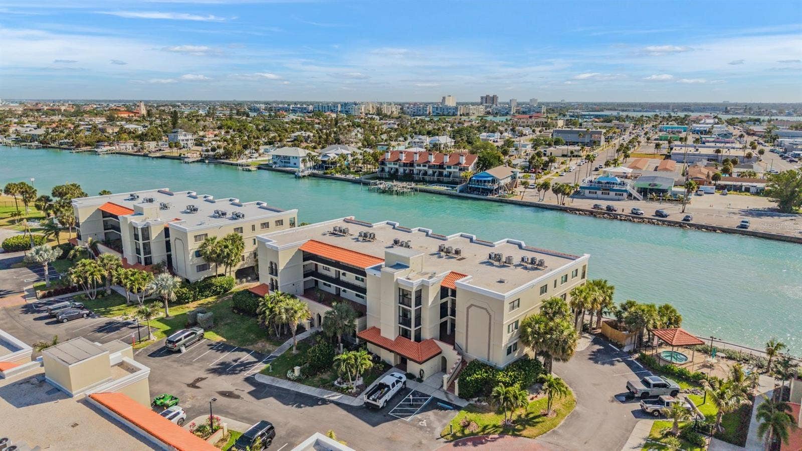7435 BAYSHORE DRIVE, #303, Treasure Island, FL 33706 7435 BAYSHORE DRIVE, #303, Treasure Island, FL 33706