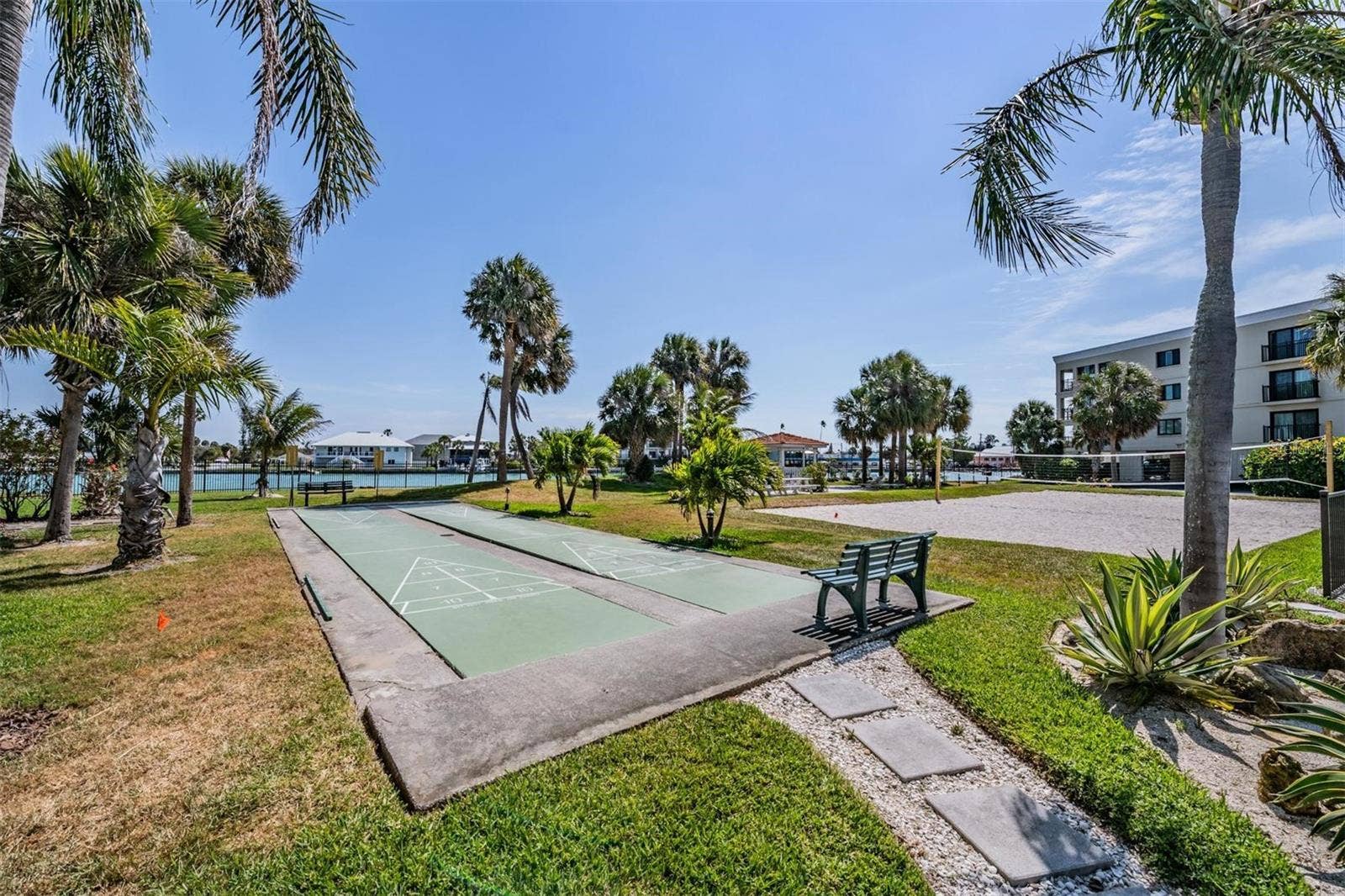 7435 BAYSHORE DRIVE, #303, Treasure Island, FL 33706 7435 BAYSHORE DRIVE, #303, Treasure Island, FL 33706