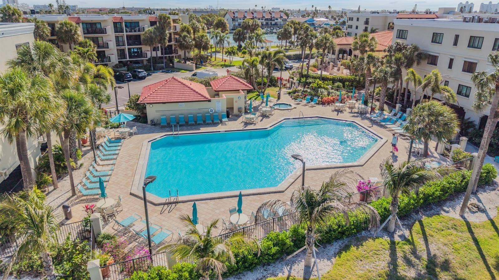 7435 BAYSHORE DRIVE, #303, Treasure Island, FL 33706 7435 BAYSHORE DRIVE, #303, Treasure Island, FL 33706
