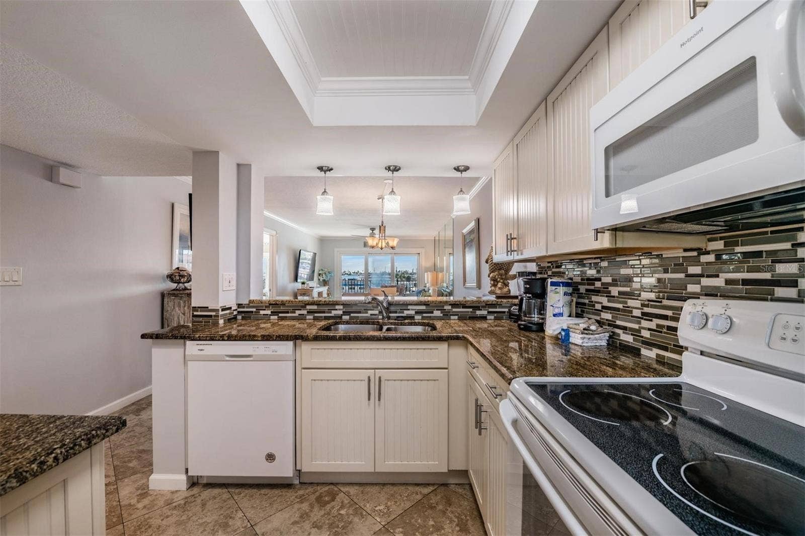 7435 BAYSHORE DRIVE, #303, Treasure Island, FL 33706 7435 BAYSHORE DRIVE, #303, Treasure Island, FL 33706