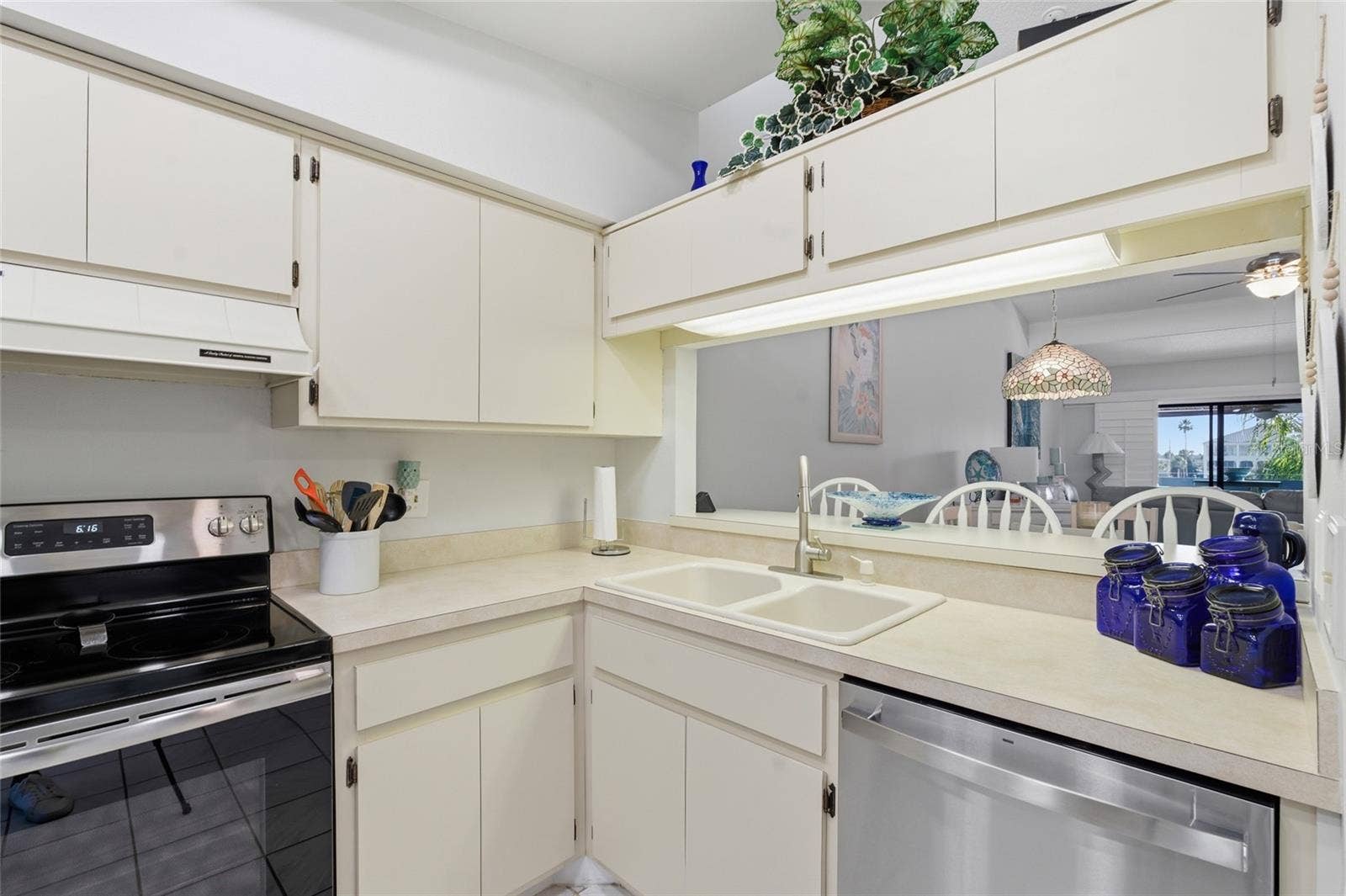 11650 CAPRI CIRCLE S, #204, Treasure Island, FL 33706 11650 CAPRI CIRCLE S, #204, Treasure Island, FL 33706