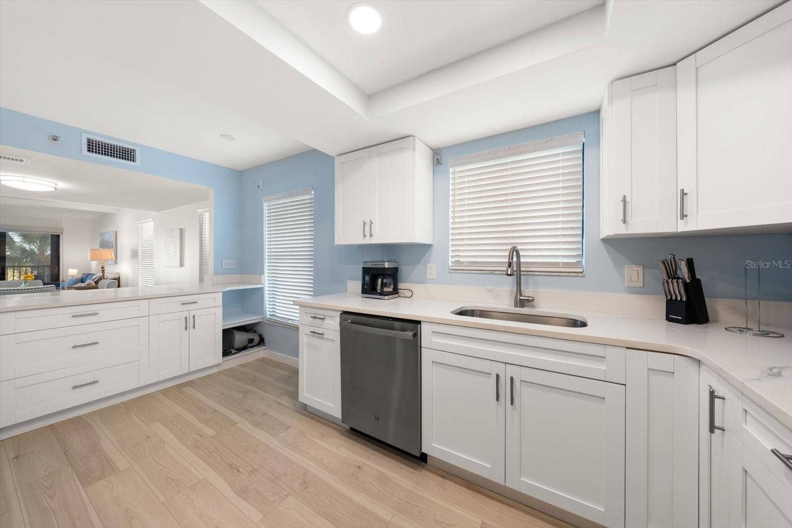 900 GULF BOULEVARD, #204, Indian Rocks Beach, FL 33785 900 GULF BOULEVARD, #204, Indian Rocks Beach, FL 33785