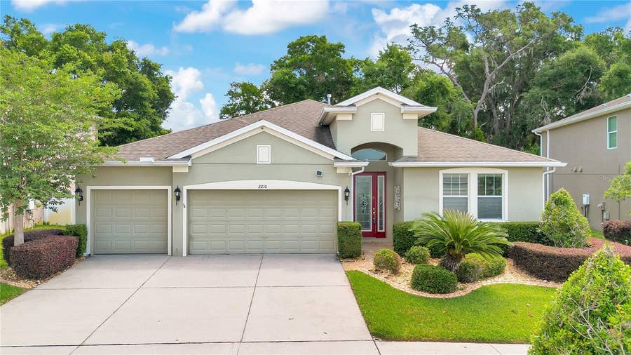 Property photo for 2210 VALTERRA VISTA WAY, Valrico, FL
