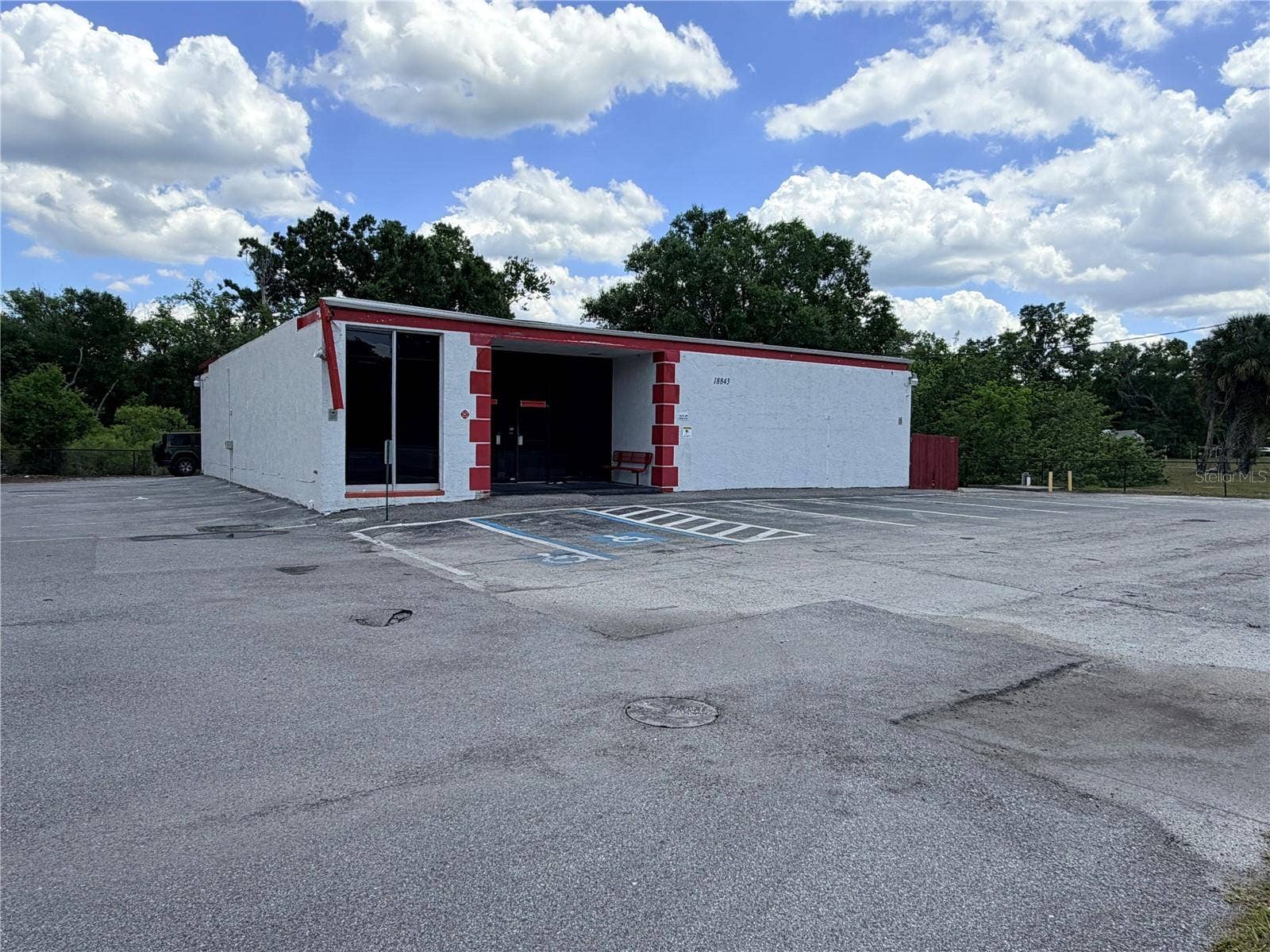 18843 N 41 HWY, Lutz, FL 33549 18843 N 41 HWY, Lutz, FL 33549