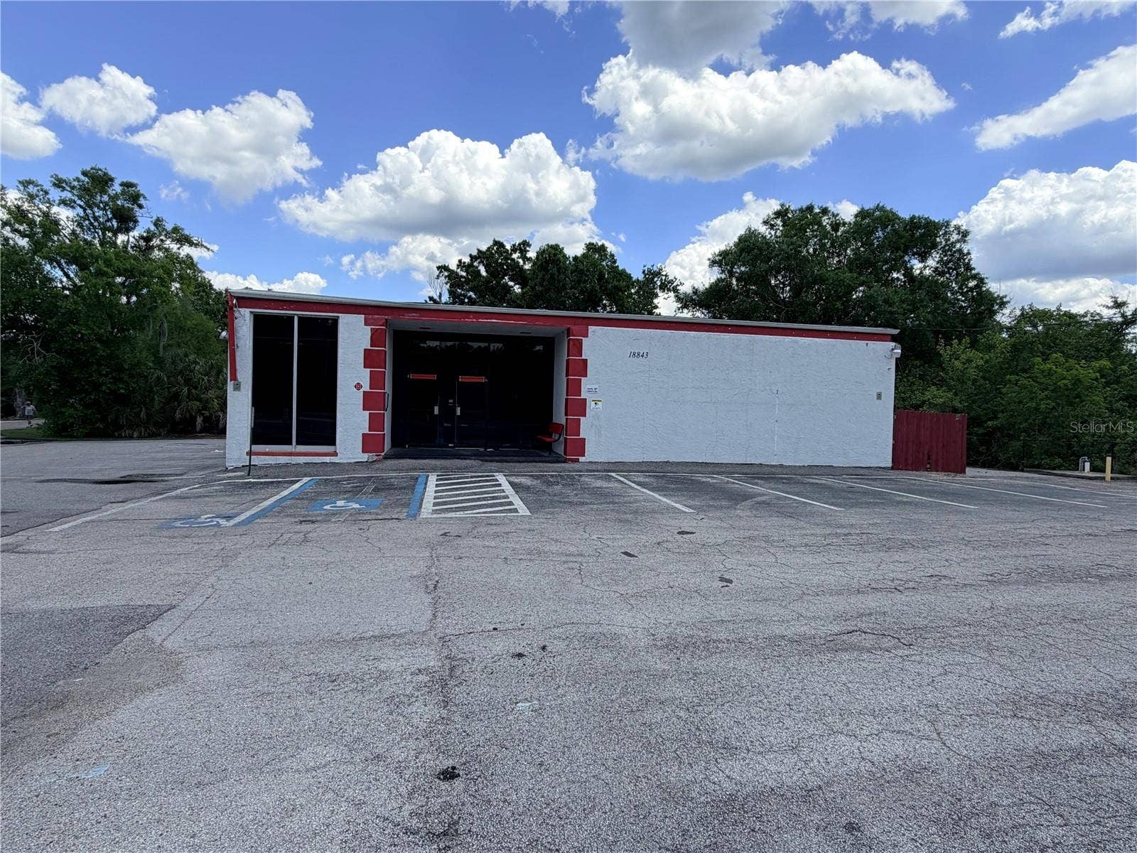 18843 N 41 HWY, Lutz, FL 33549 18843 N 41 HWY, Lutz, FL 33549