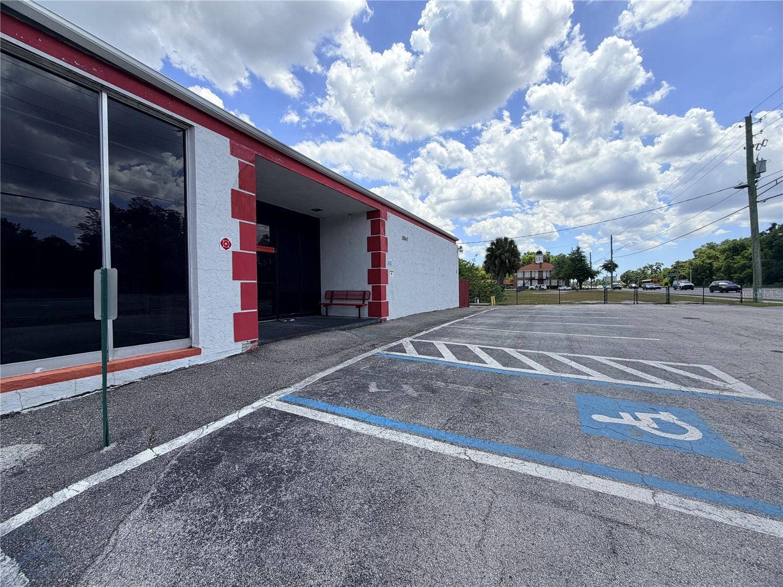 18843 N 41 HWY, Lutz, FL 33549 18843 N 41 HWY, Lutz, FL 33549