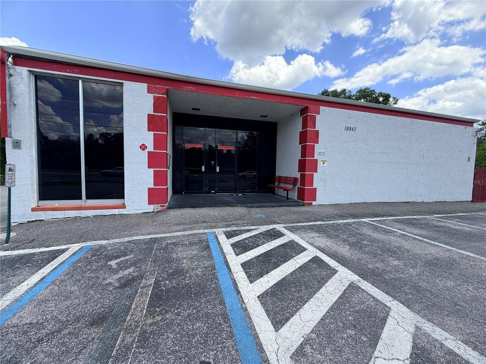18843 N 41 HWY, Lutz, FL 33549 18843 N 41 HWY, Lutz, FL 33549