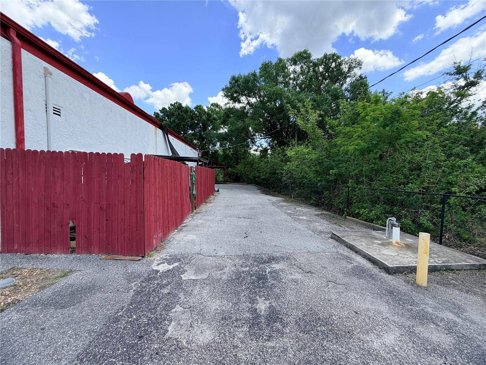 18843 N 41 HWY, Lutz, FL 33549 18843 N 41 HWY, Lutz, FL 33549