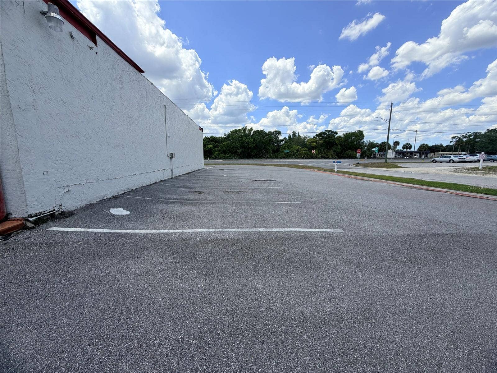 18843 N 41 HWY, Lutz, FL 33549 18843 N 41 HWY, Lutz, FL 33549