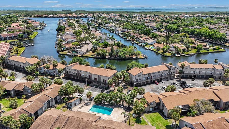 Property photo for 6308 NEWTOWN CIRCLE, #C4, Tampa, FL