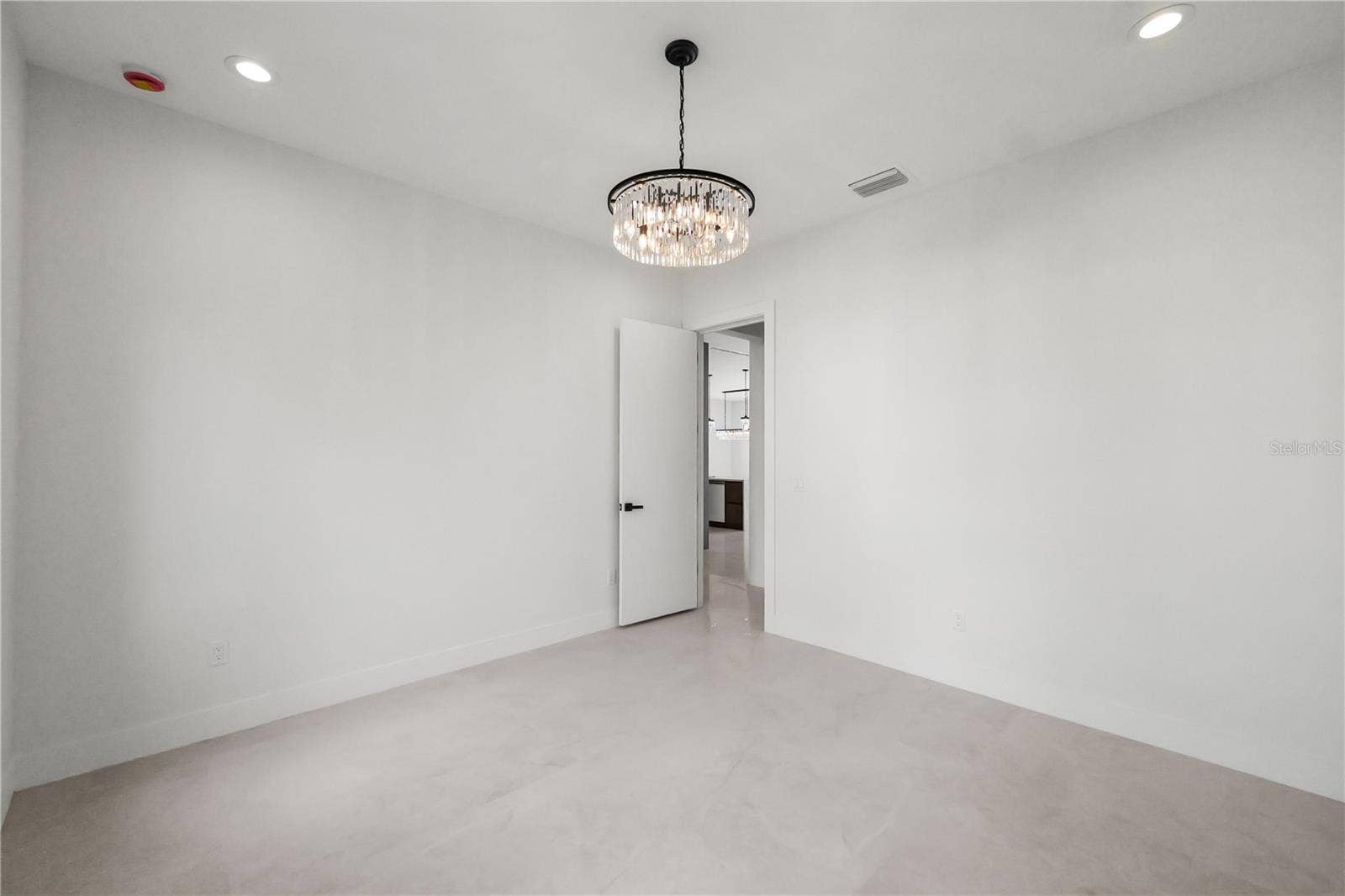 2308 1/2 N ELCOE DRIVE, Tampa, FL 33603 2308 1/2 N ELCOE DRIVE, Tampa, FL 33603