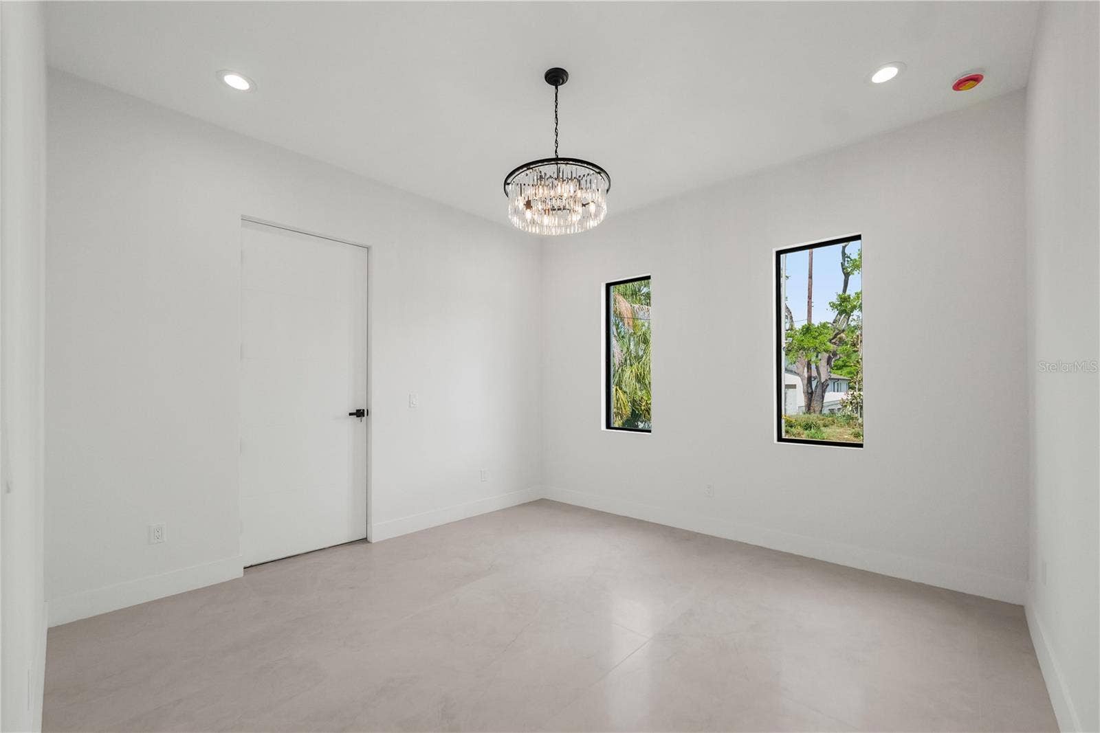 2308 1/2 N ELCOE DRIVE, Tampa, FL 33603 office with private entrance